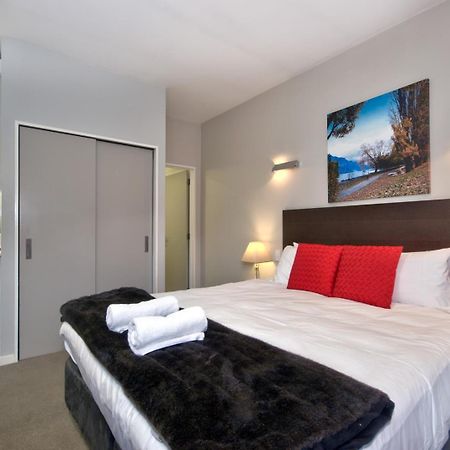 Pure Retreat Lake Views Queenstown Extérieur photo