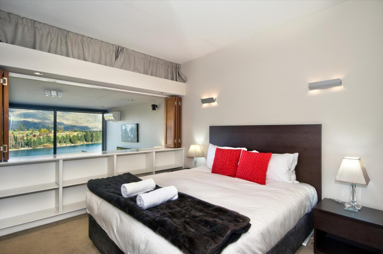 Pure Retreat Lake Views Queenstown Extérieur photo
